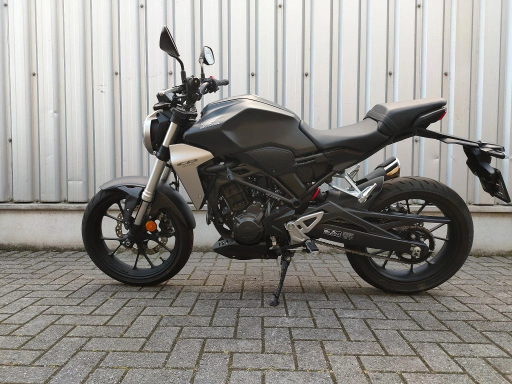 Hoofdafbeelding Honda CB 300