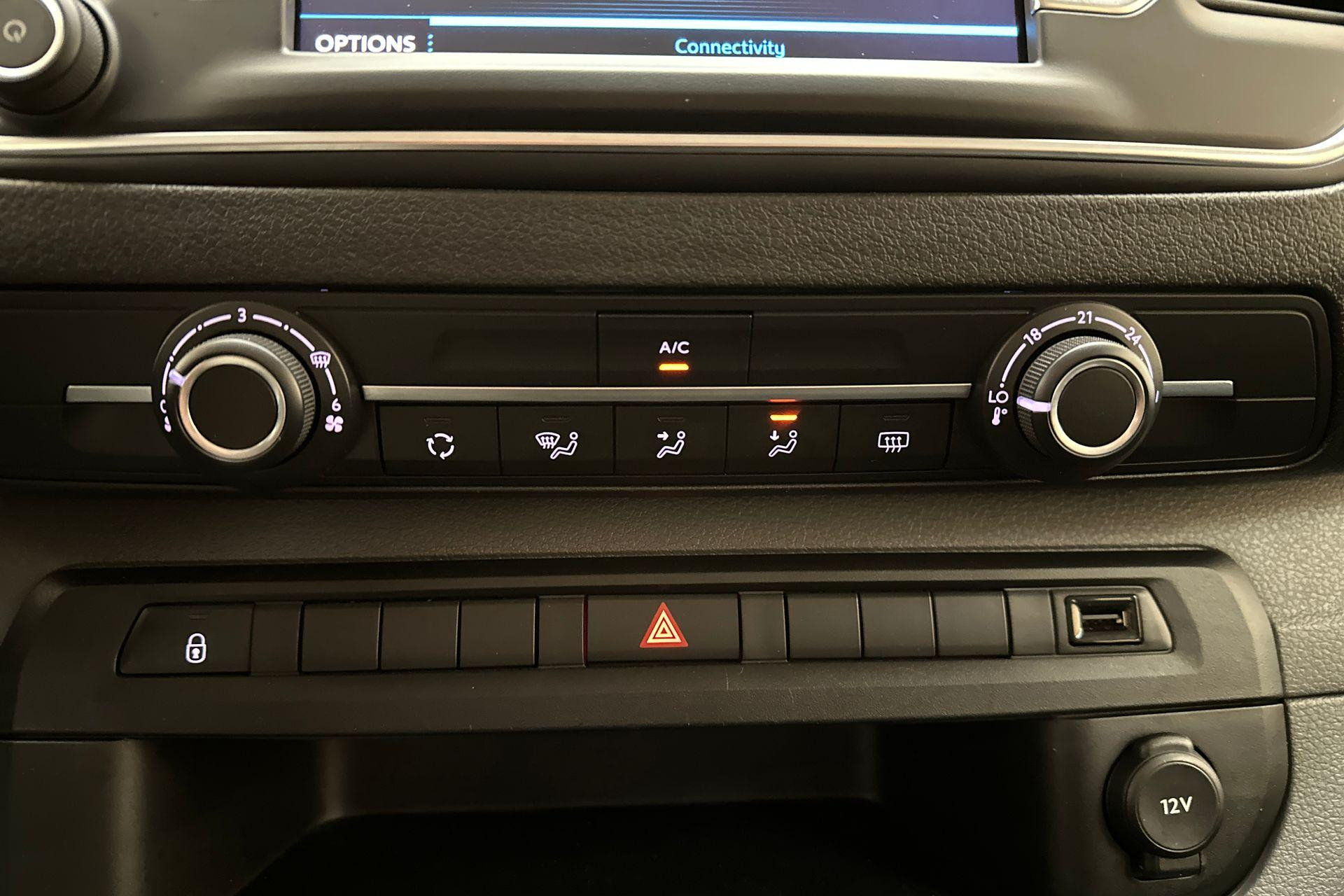 Hoofdafbeelding Peugeot Traveller