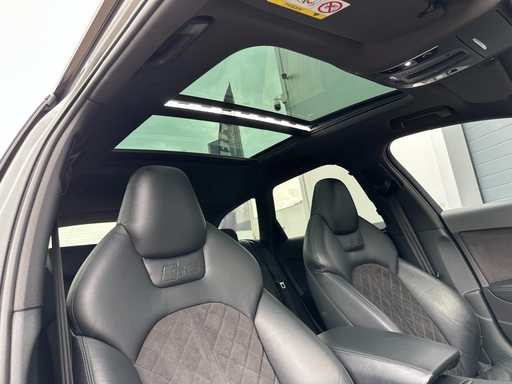 Hoofdafbeelding Audi S6