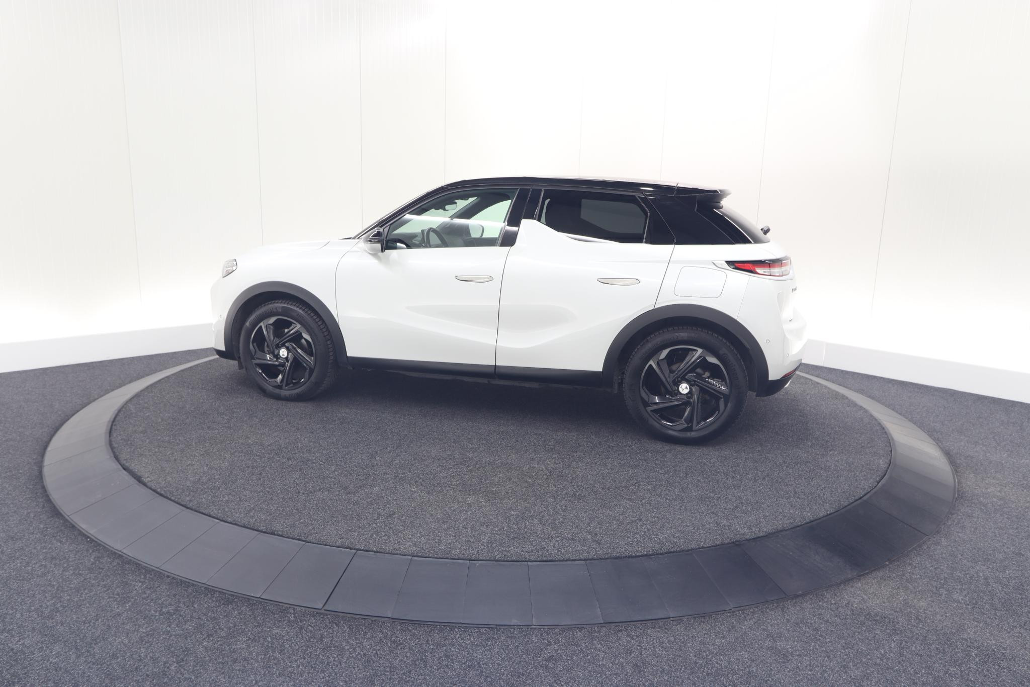 Hoofdafbeelding DS DS 3