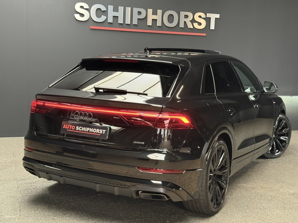 Hoofdafbeelding Audi Q8