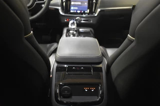 Volvo V90 Volvo V90 T8 455pk AWD Ultimate Dark | 360 Camera | Panodak | Harman Kardo - afbeelding nr 42
