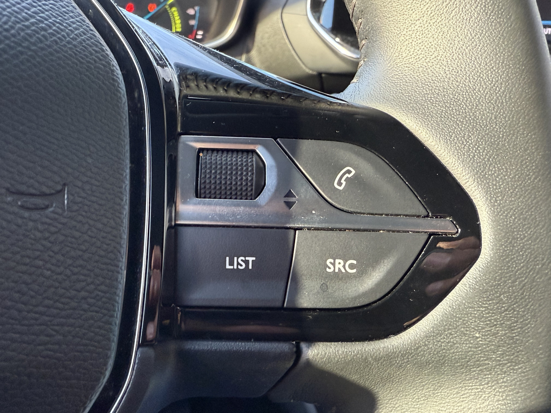 Hoofdafbeelding Peugeot e-208