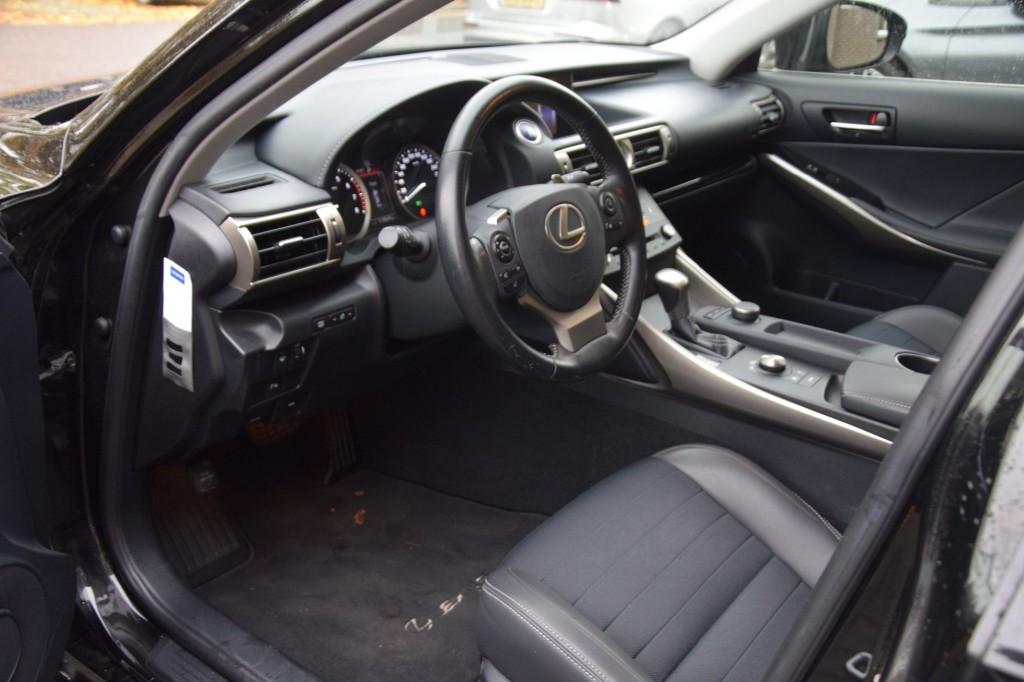 Hoofdafbeelding Lexus IS