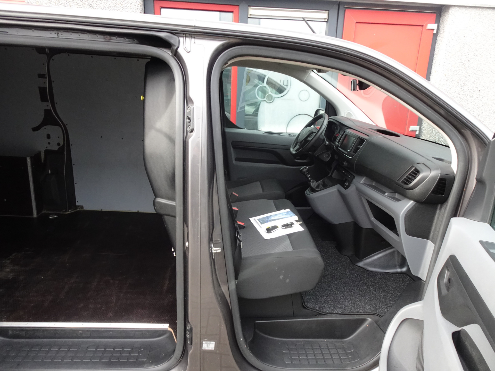 Hoofdafbeelding Peugeot Expert