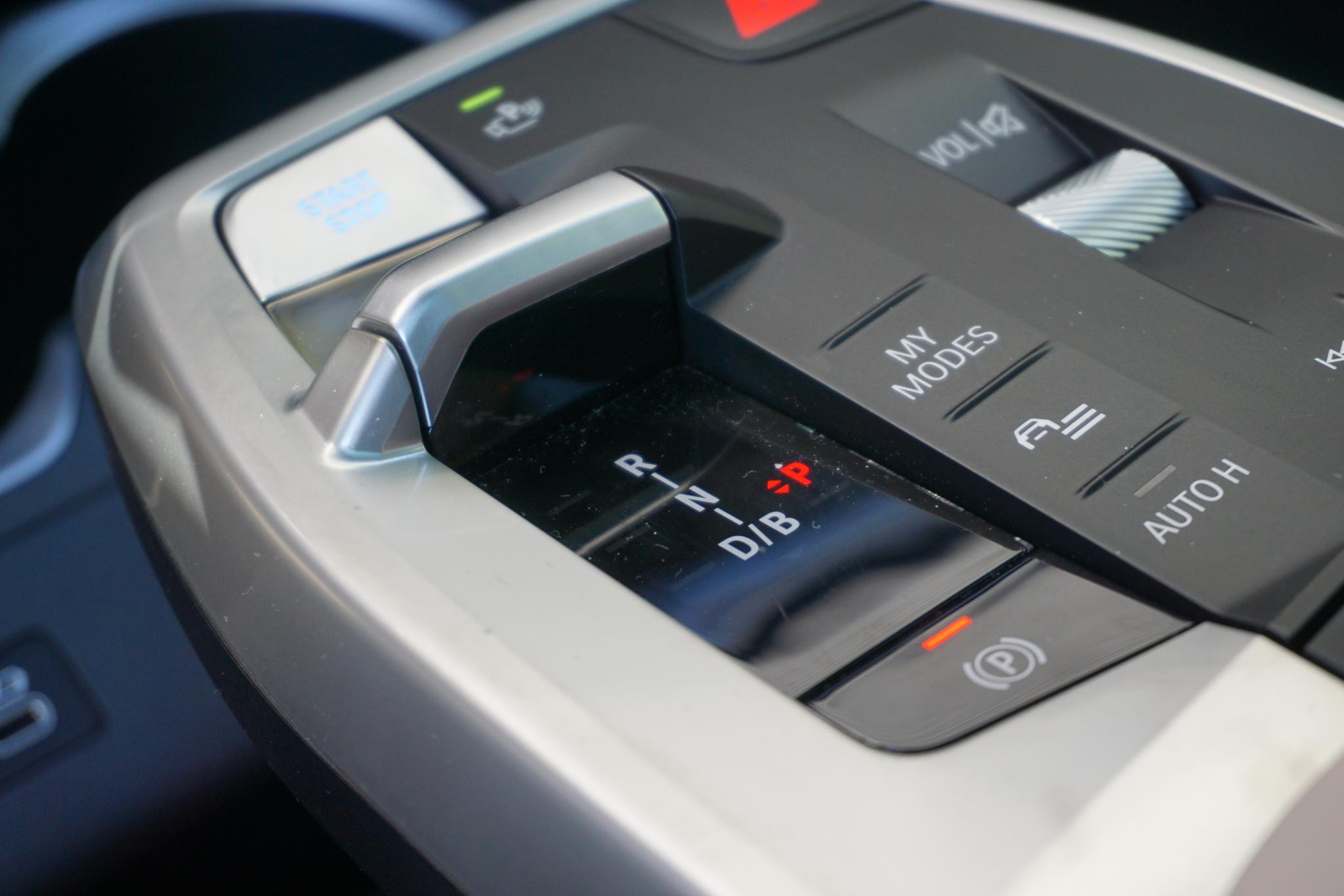 Hoofdafbeelding BMW iX2