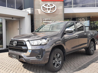 Toyota HiLux 2.4 D-4D Double Cab Professional GRIJS KENTEKEN CLIMA CRUISE STOELVERWARMING