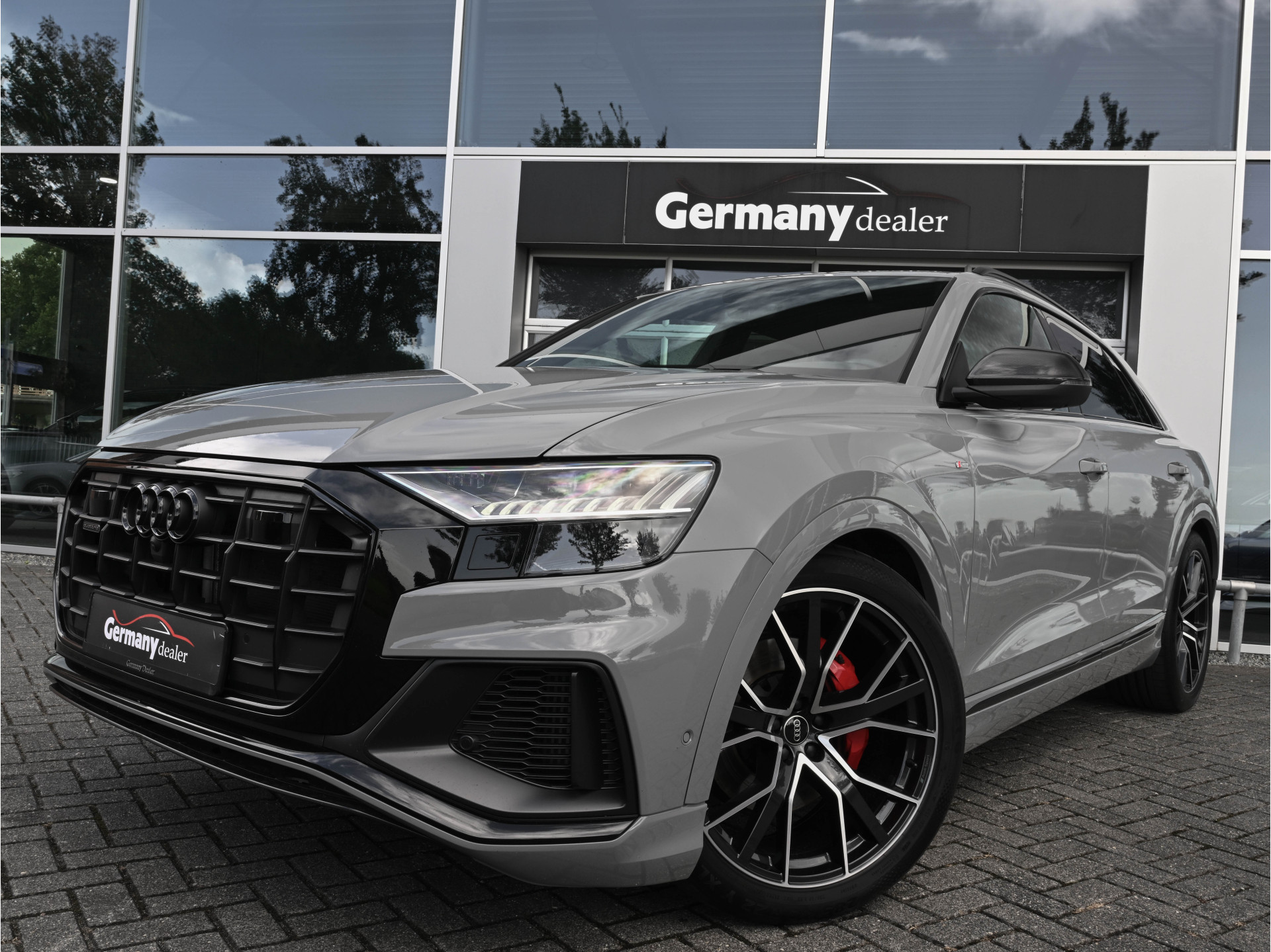 Hoofdafbeelding Audi Q8