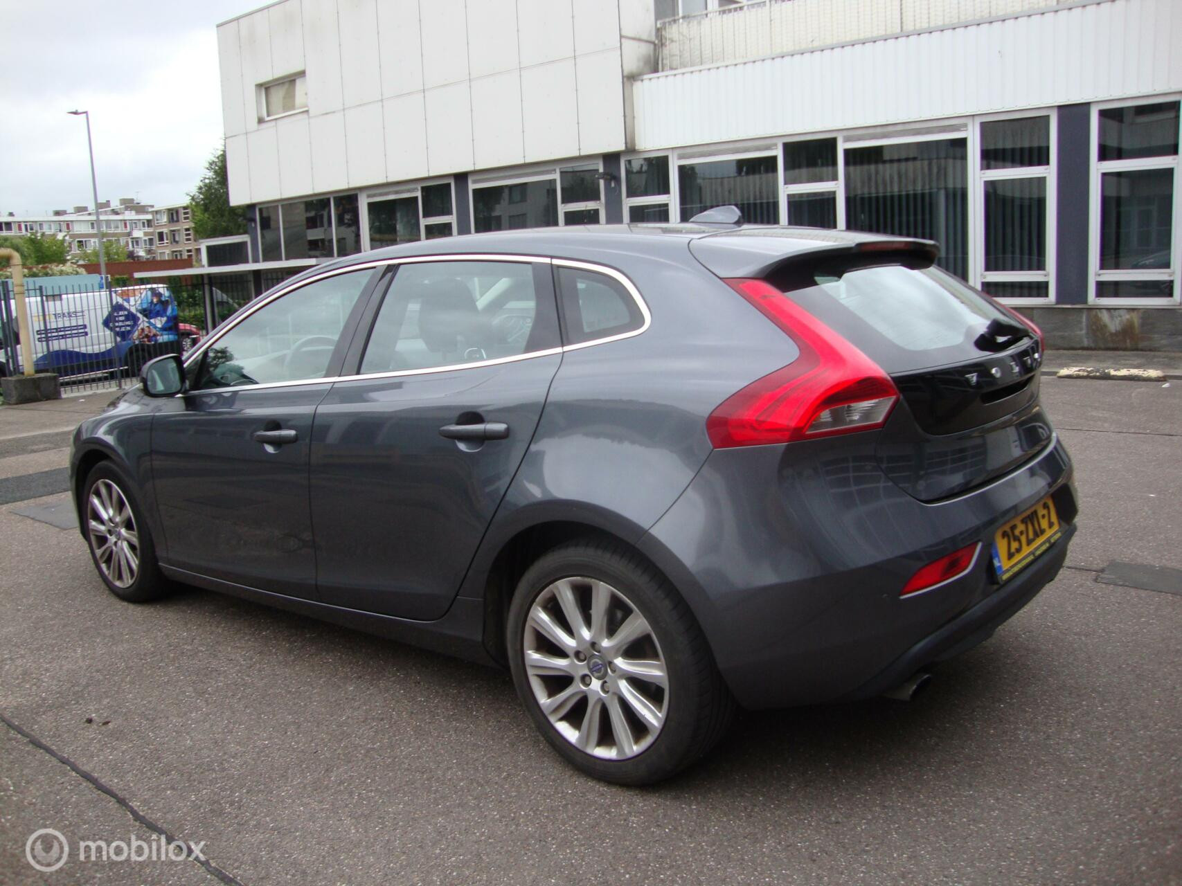 Hoofdafbeelding Volvo V40