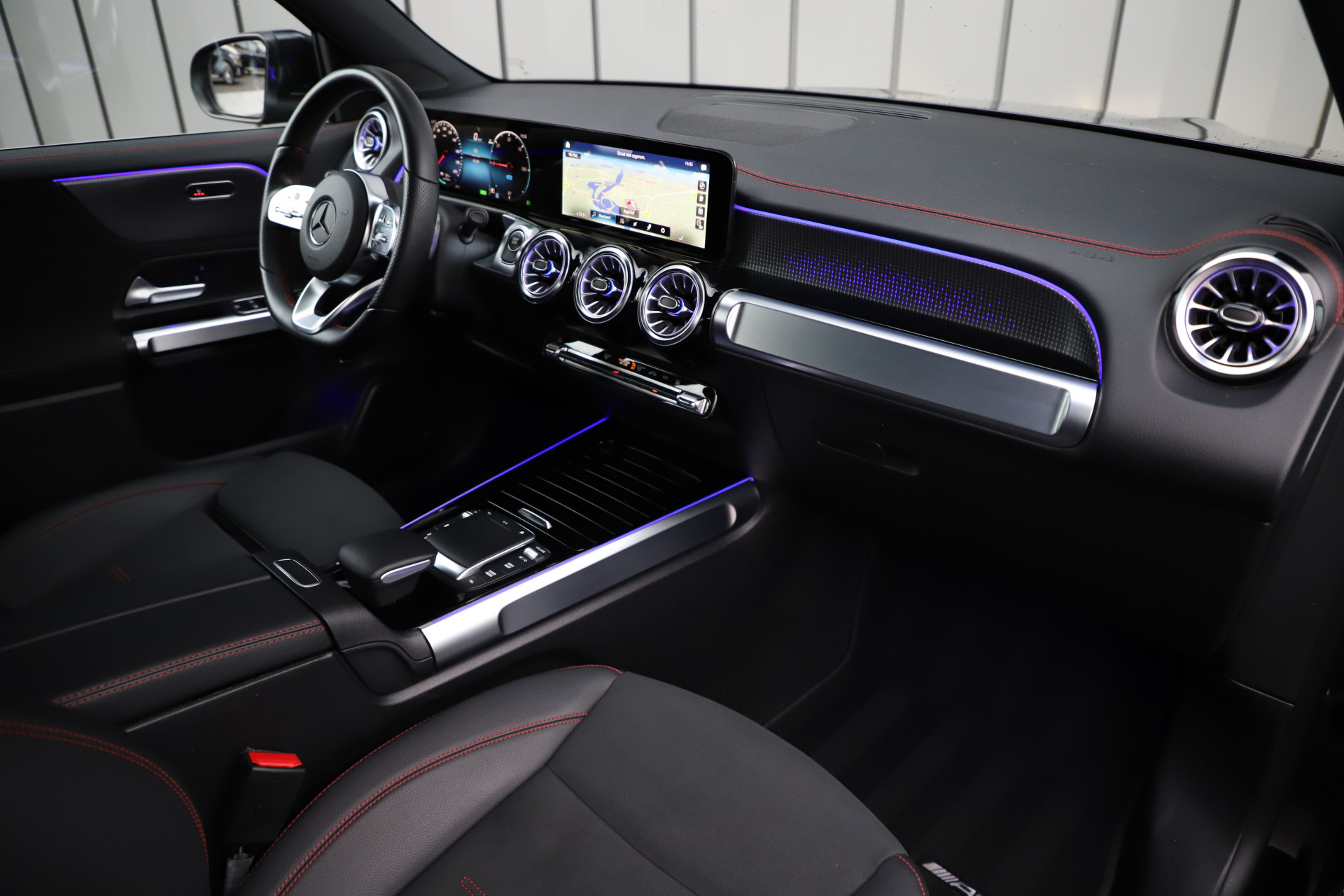 Hoofdafbeelding Mercedes-Benz EQB