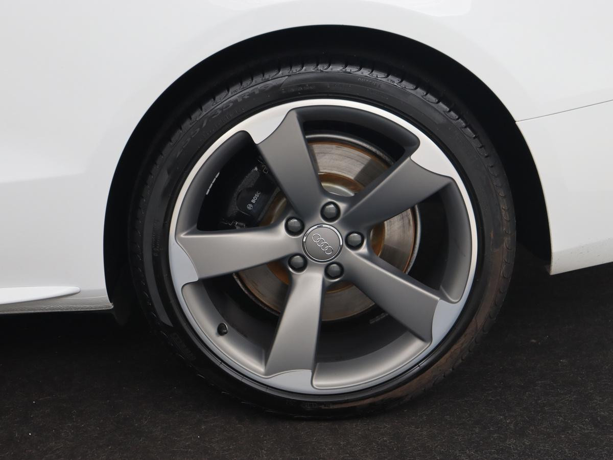 Hoofdafbeelding Audi S5