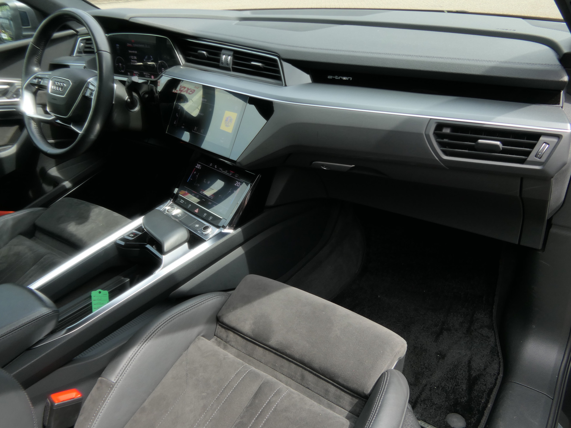 Hoofdafbeelding Audi e-tron