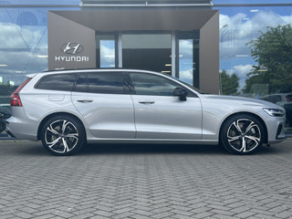 Volvo V60 Volvo V60 2.0 T6 Plug-in hybrid AWD Plus Dark 350pk - afbeelding nr 6