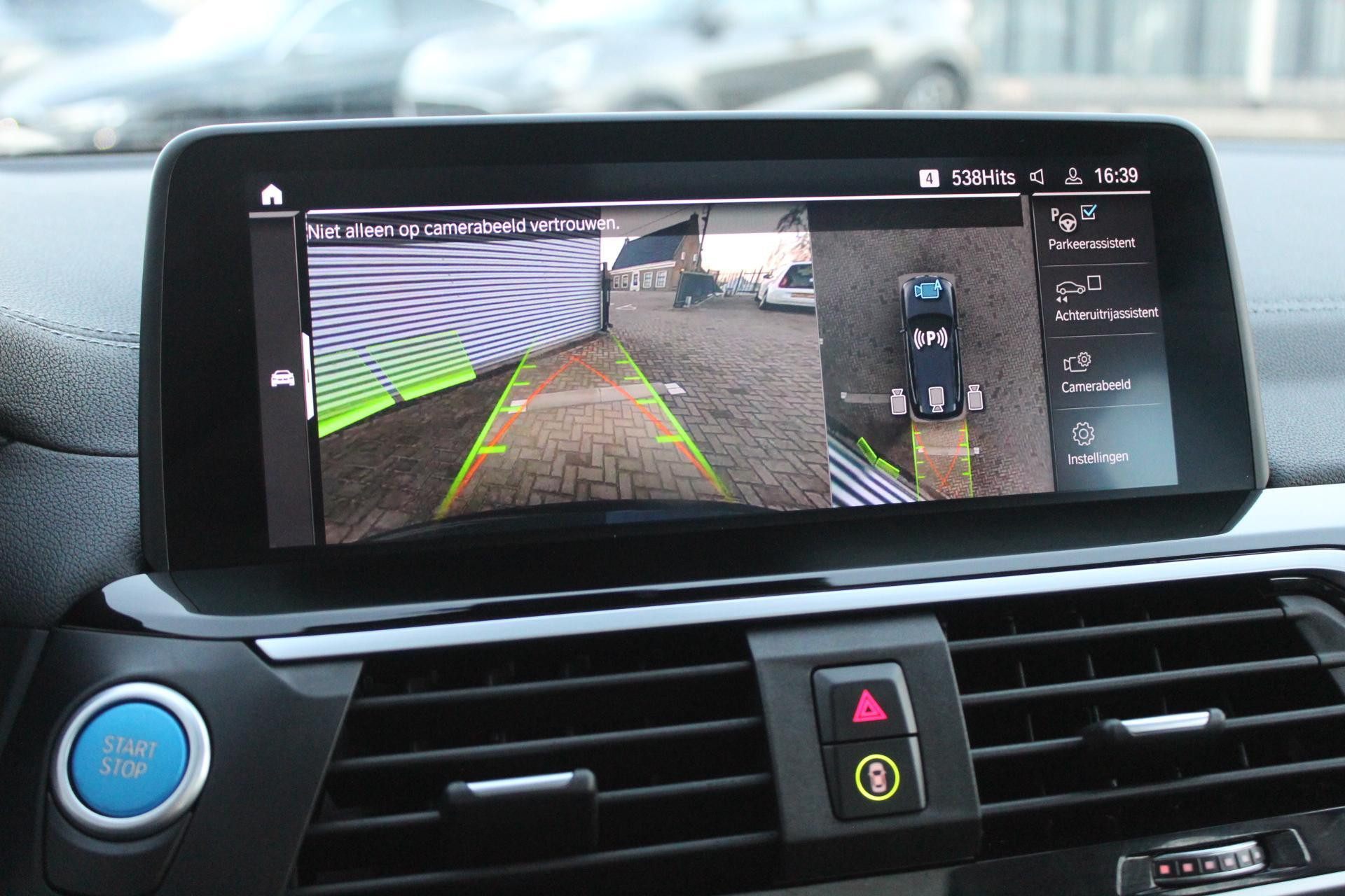 Hoofdafbeelding BMW iX3