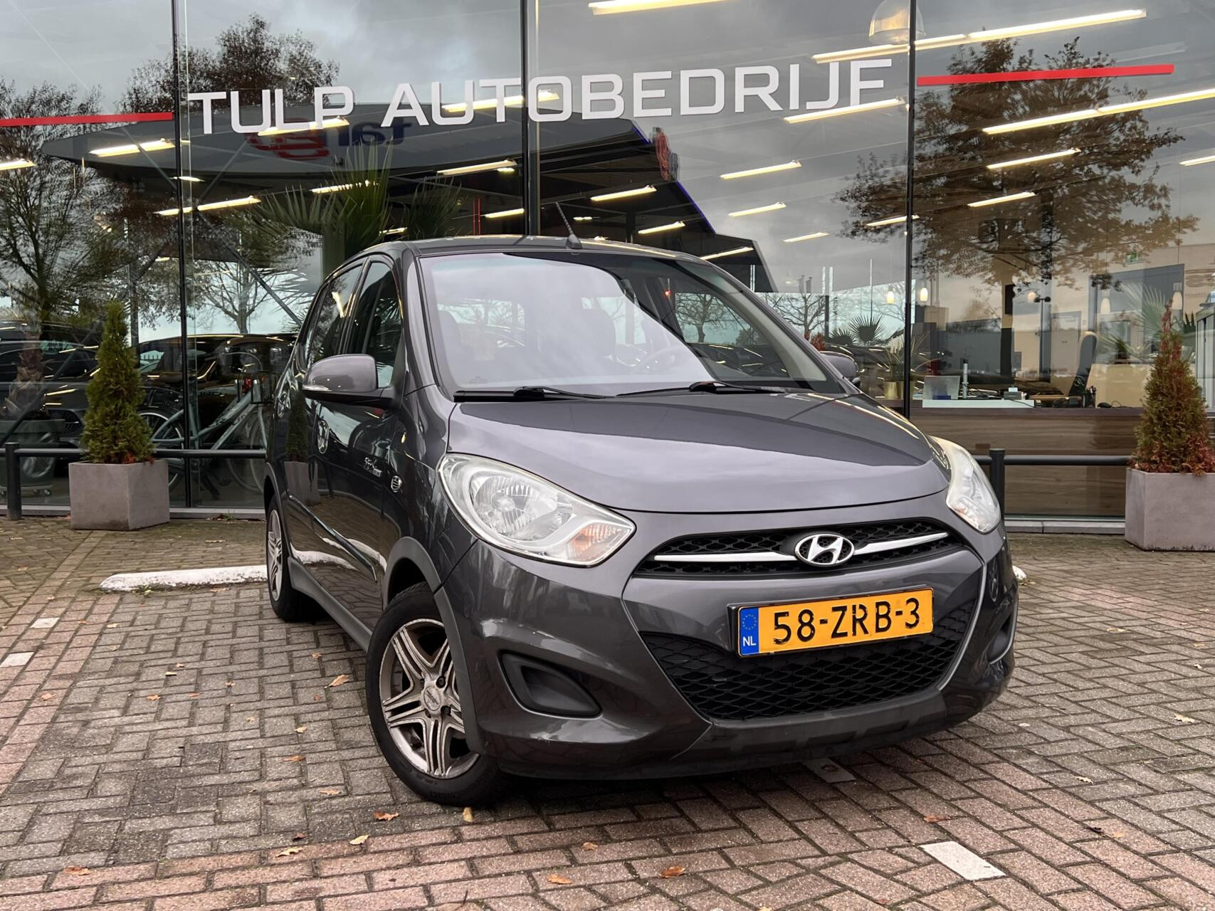 Hoofdafbeelding Hyundai i10