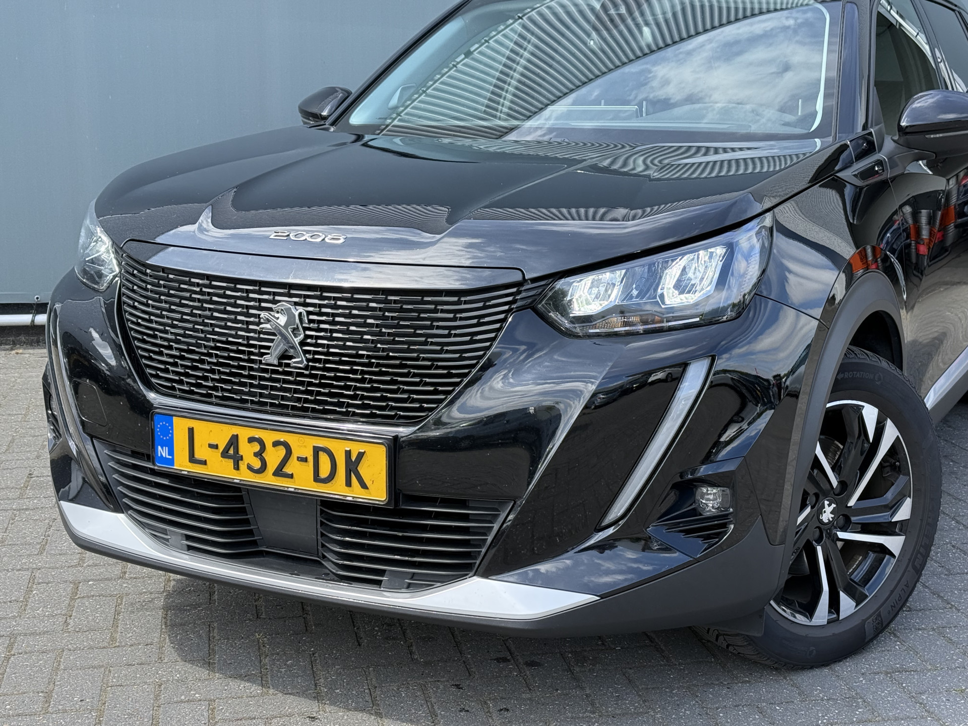 Hoofdafbeelding Peugeot e-2008