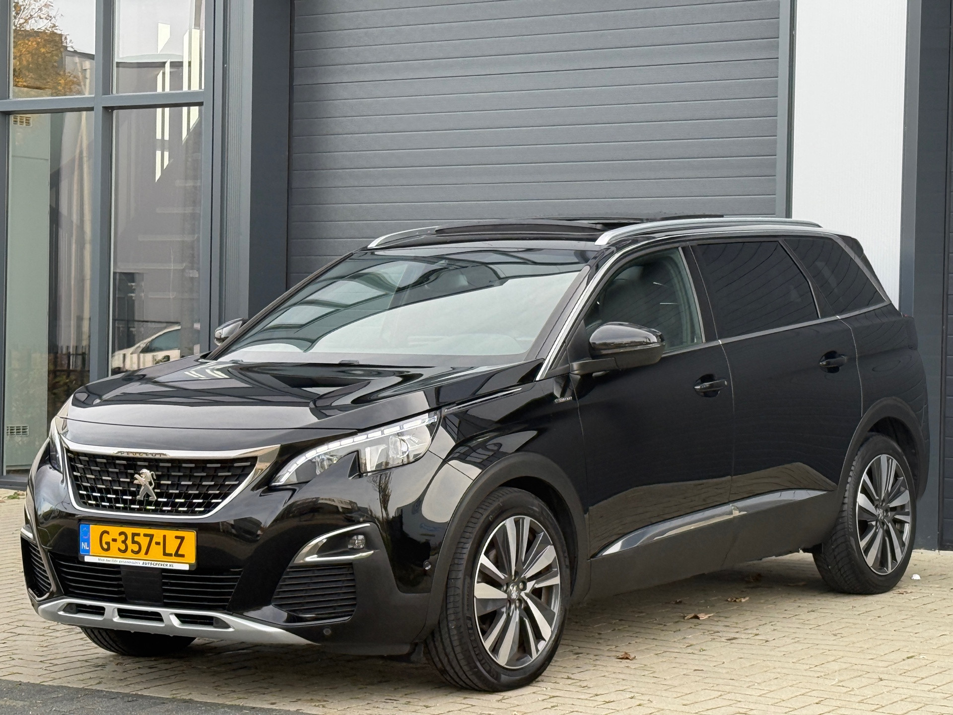 Hoofdafbeelding Peugeot 5008
