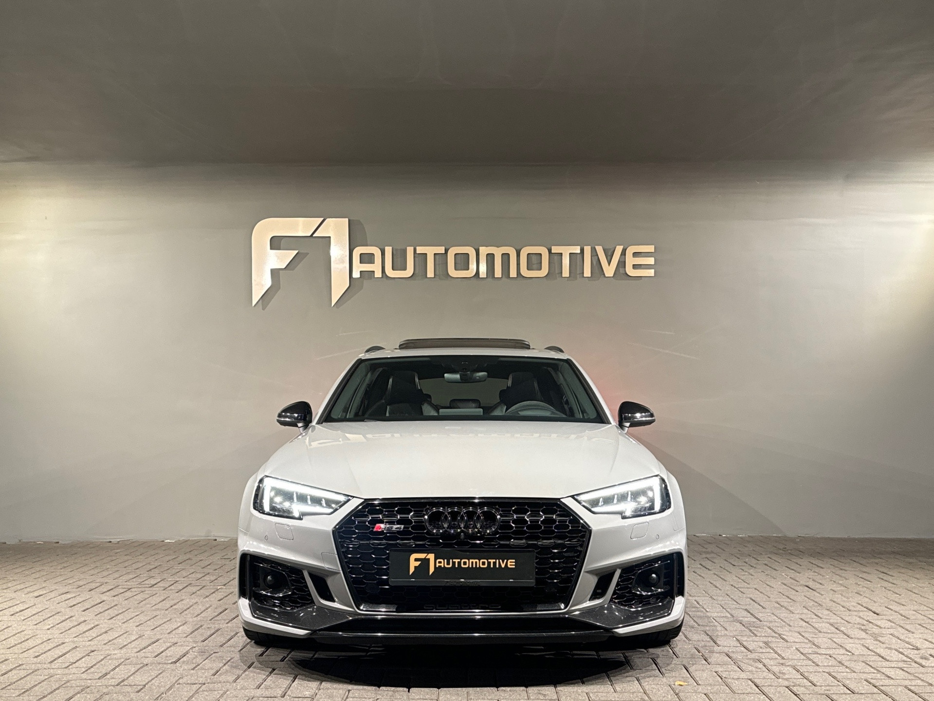 Hoofdafbeelding Audi RS4