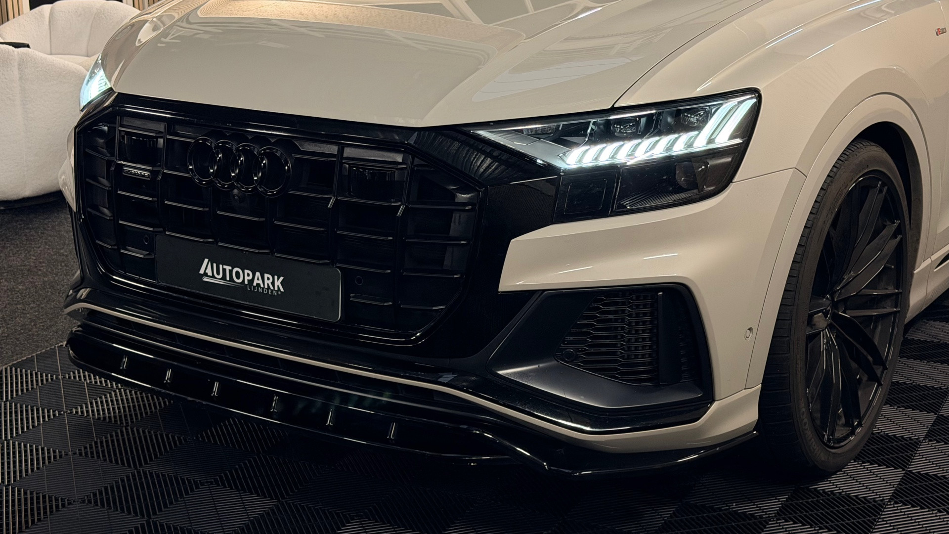 Hoofdafbeelding Audi Q8