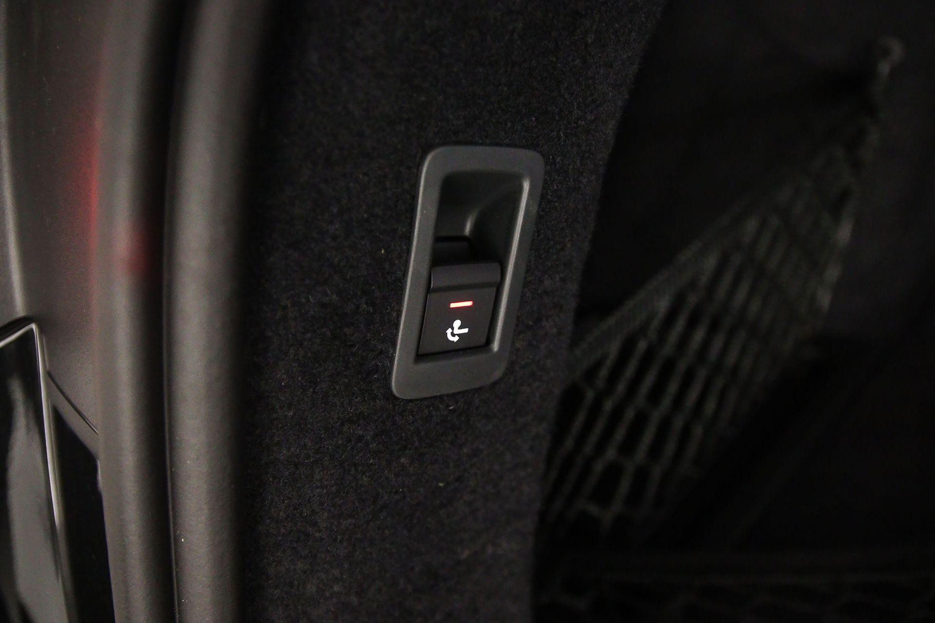 Hoofdafbeelding Audi A6 Avant e-tron