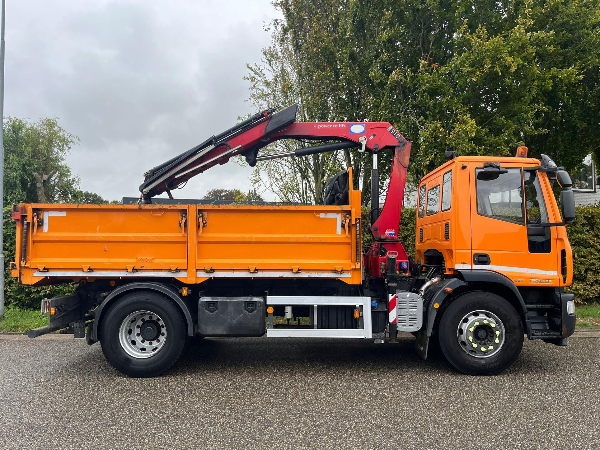 Hoofdafbeelding Eurocargo  190EL25 EEV . kipper , HMF kraan , 