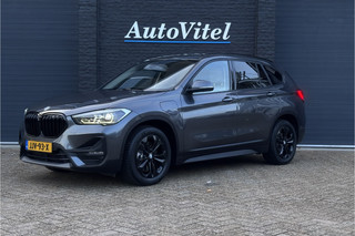 BMW X1 xDrive25e | Leder | Elektrische Klep | PDC V + A | LED | Apple Carplay | DAB | 15x op voorraad !