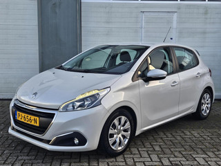 Peugeot 208 1.2 PureTech Blue Lease | Navi | Trekhaak | Dealer onderhouden