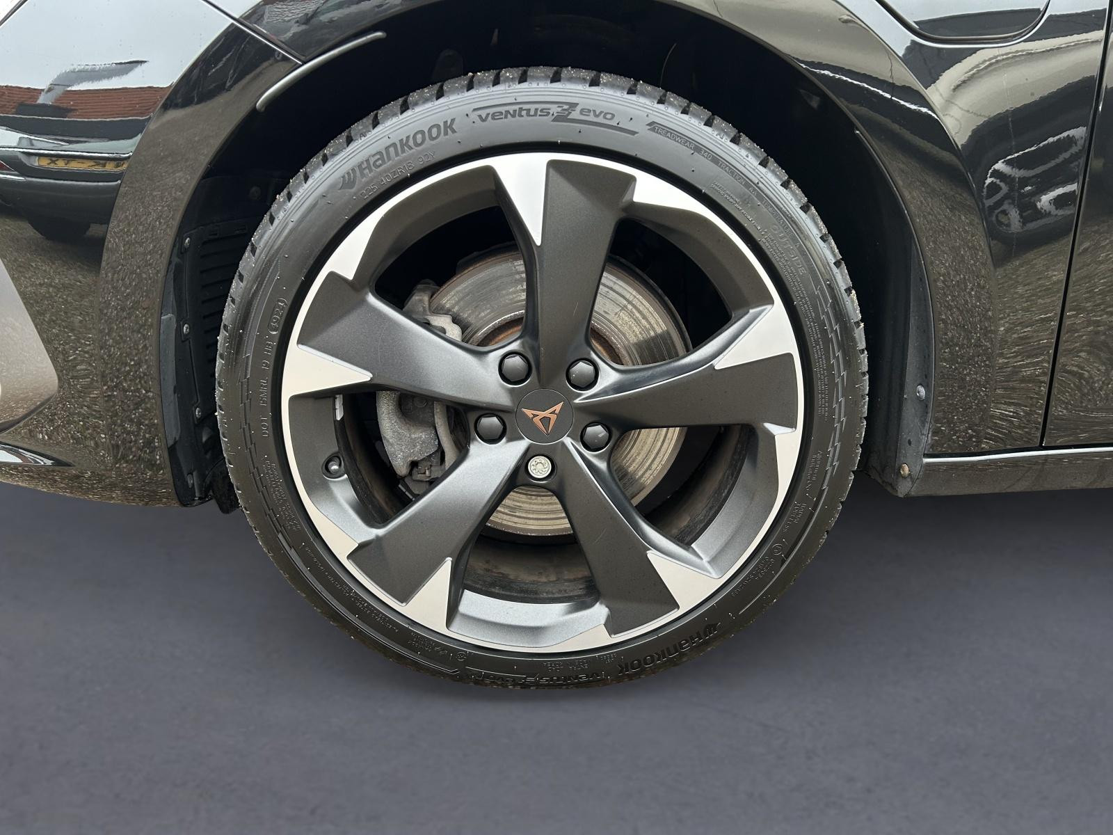 Hoofdafbeelding CUPRA Leon Sportstourer