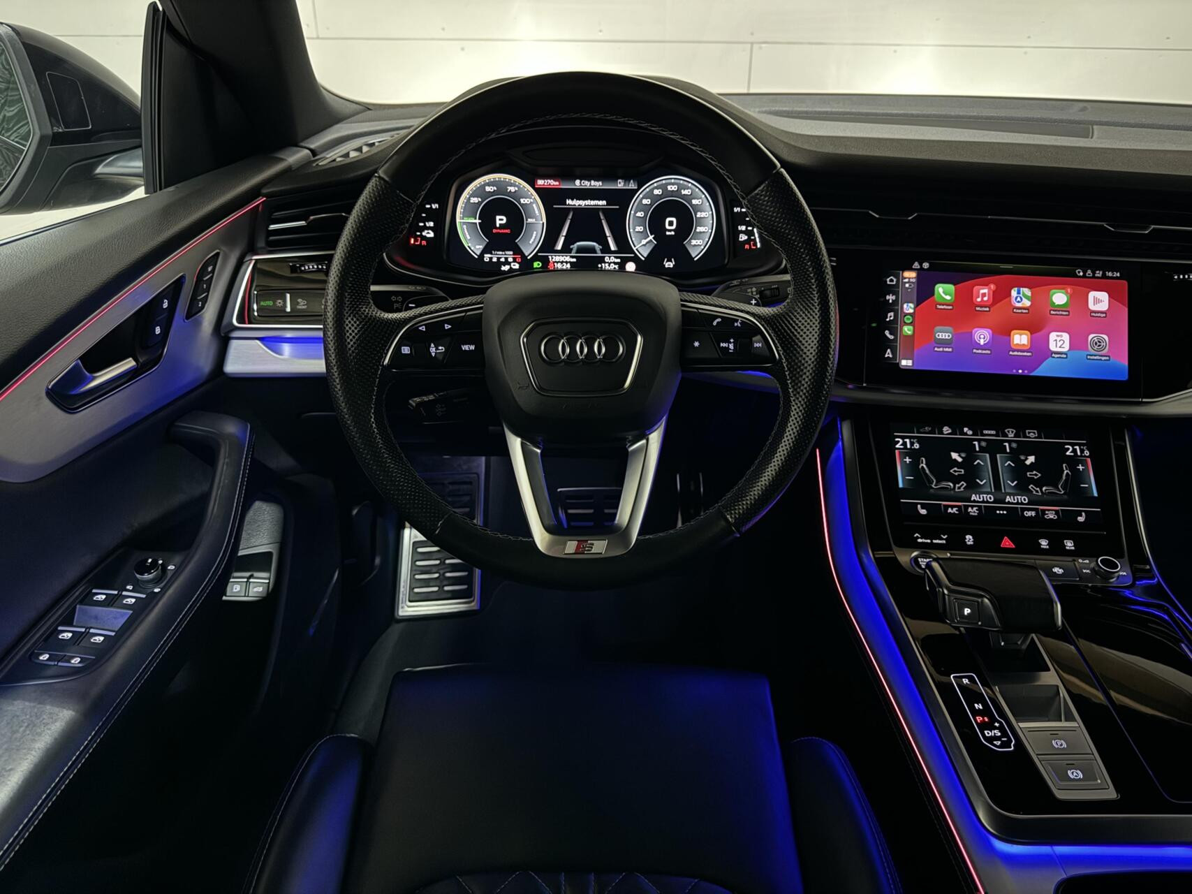 Hoofdafbeelding Audi Q8