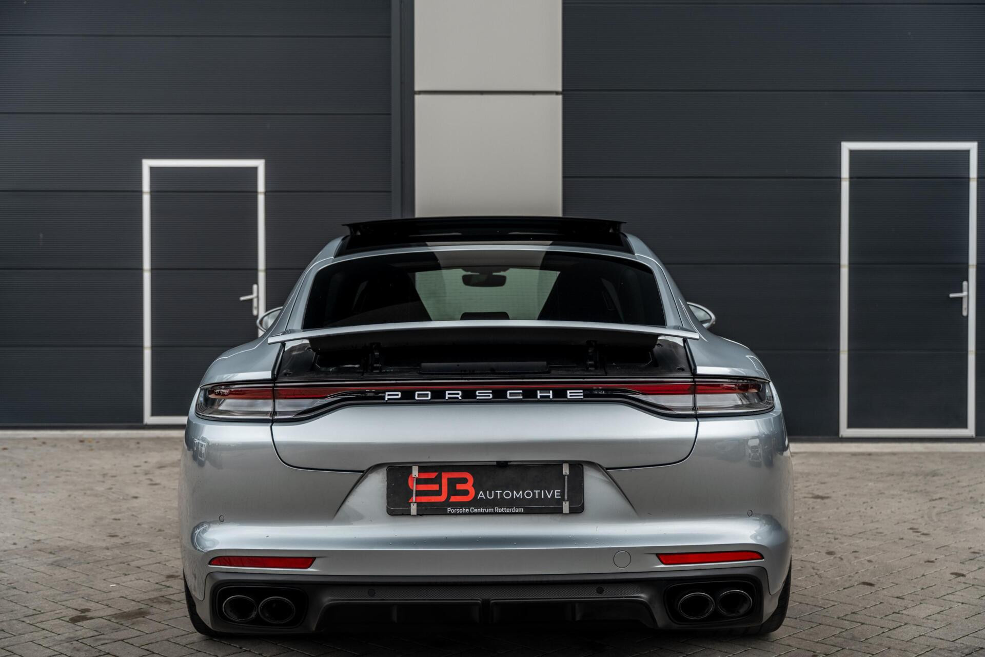Hoofdafbeelding Porsche Panamera