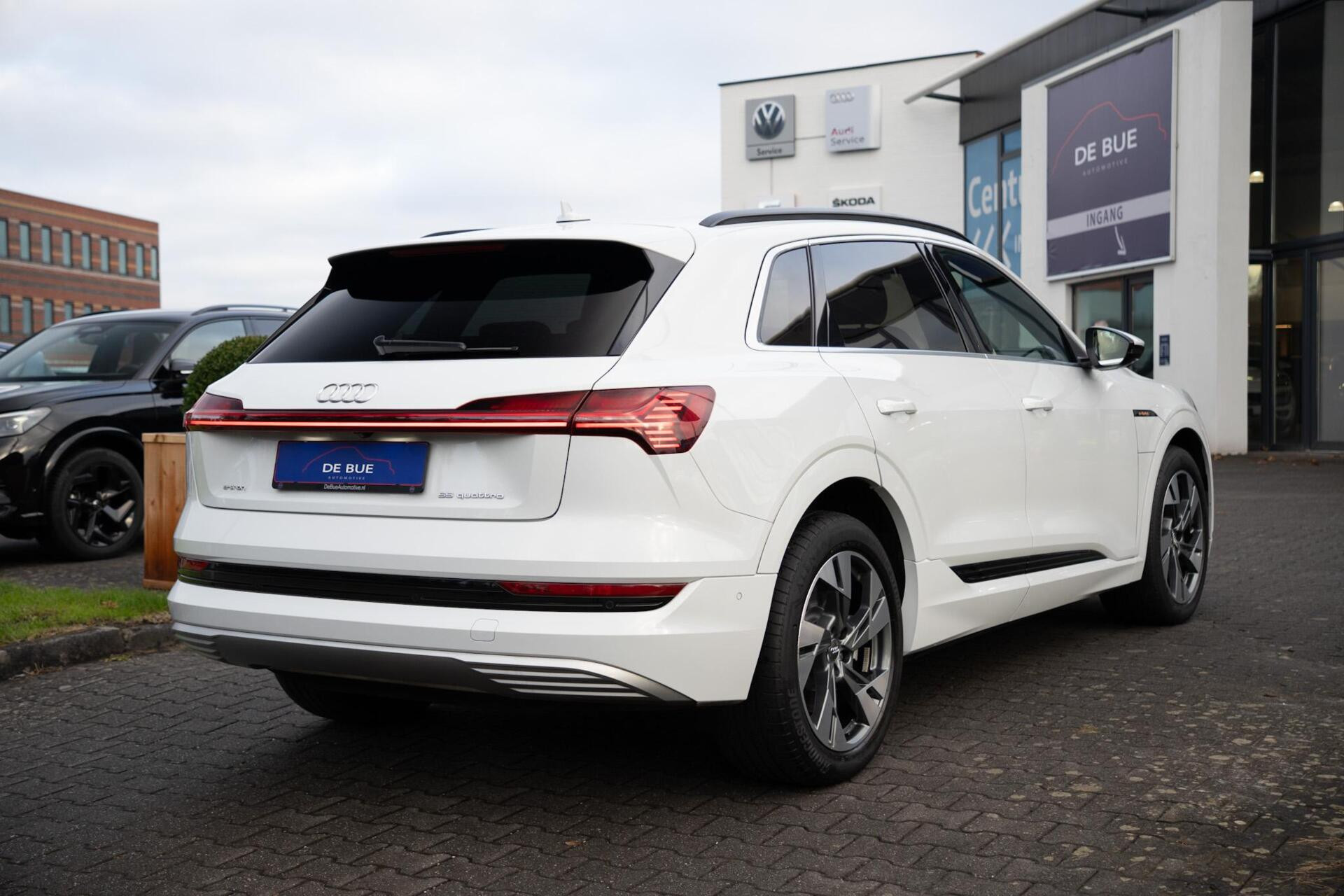Hoofdafbeelding Audi e-tron