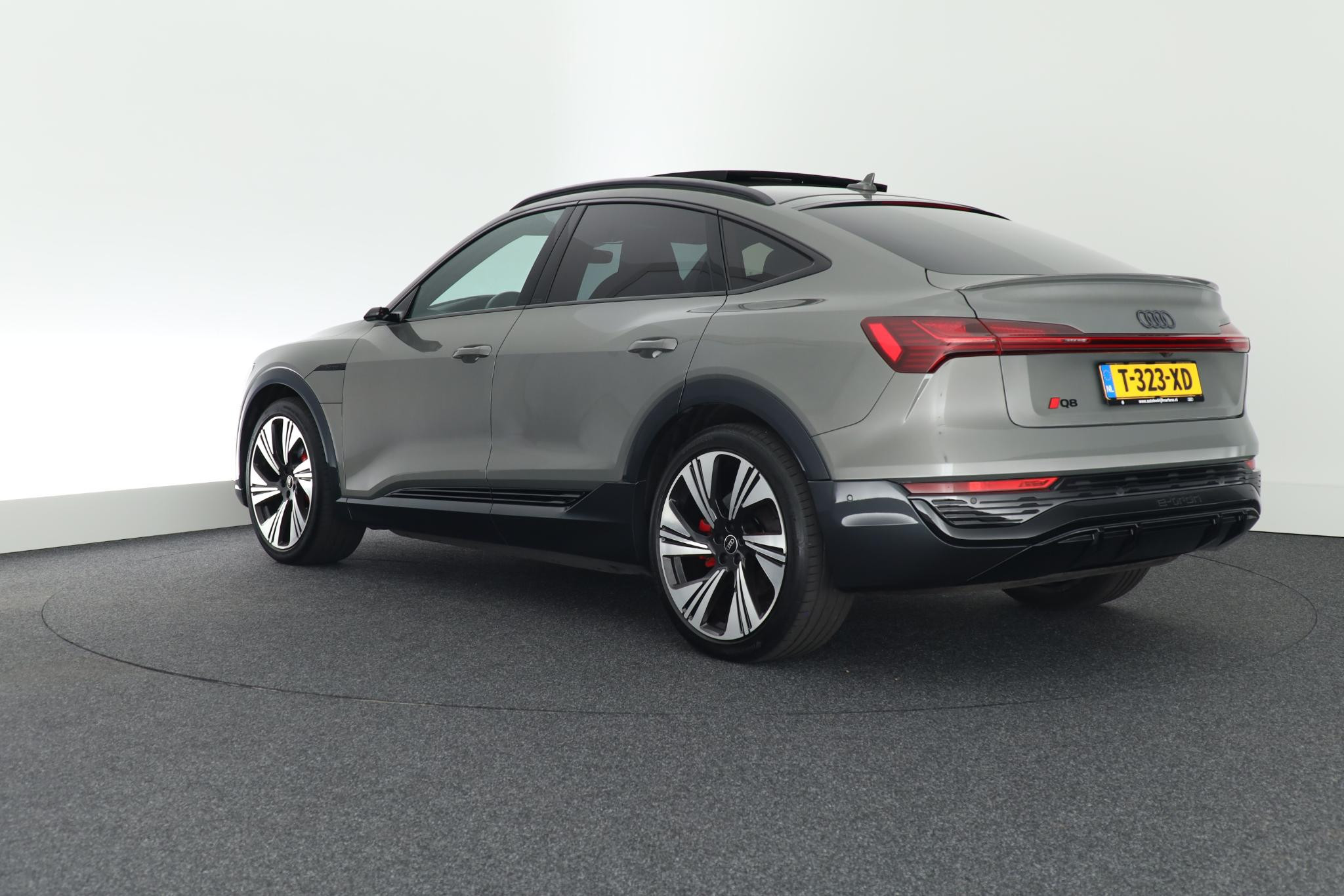 Hoofdafbeelding Audi Q8 Sportback e-tron