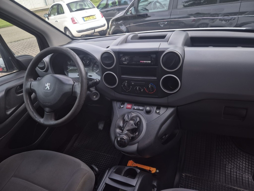 Hoofdafbeelding Peugeot Partner