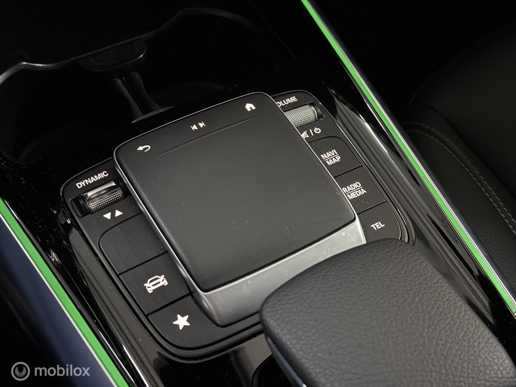 Hoofdafbeelding Mercedes-Benz EQA