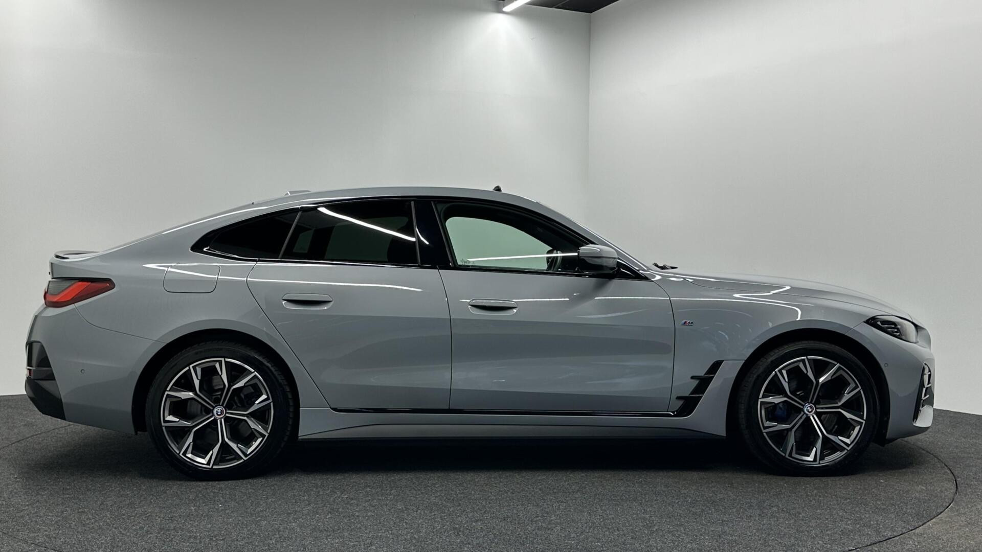 Hoofdafbeelding BMW i4