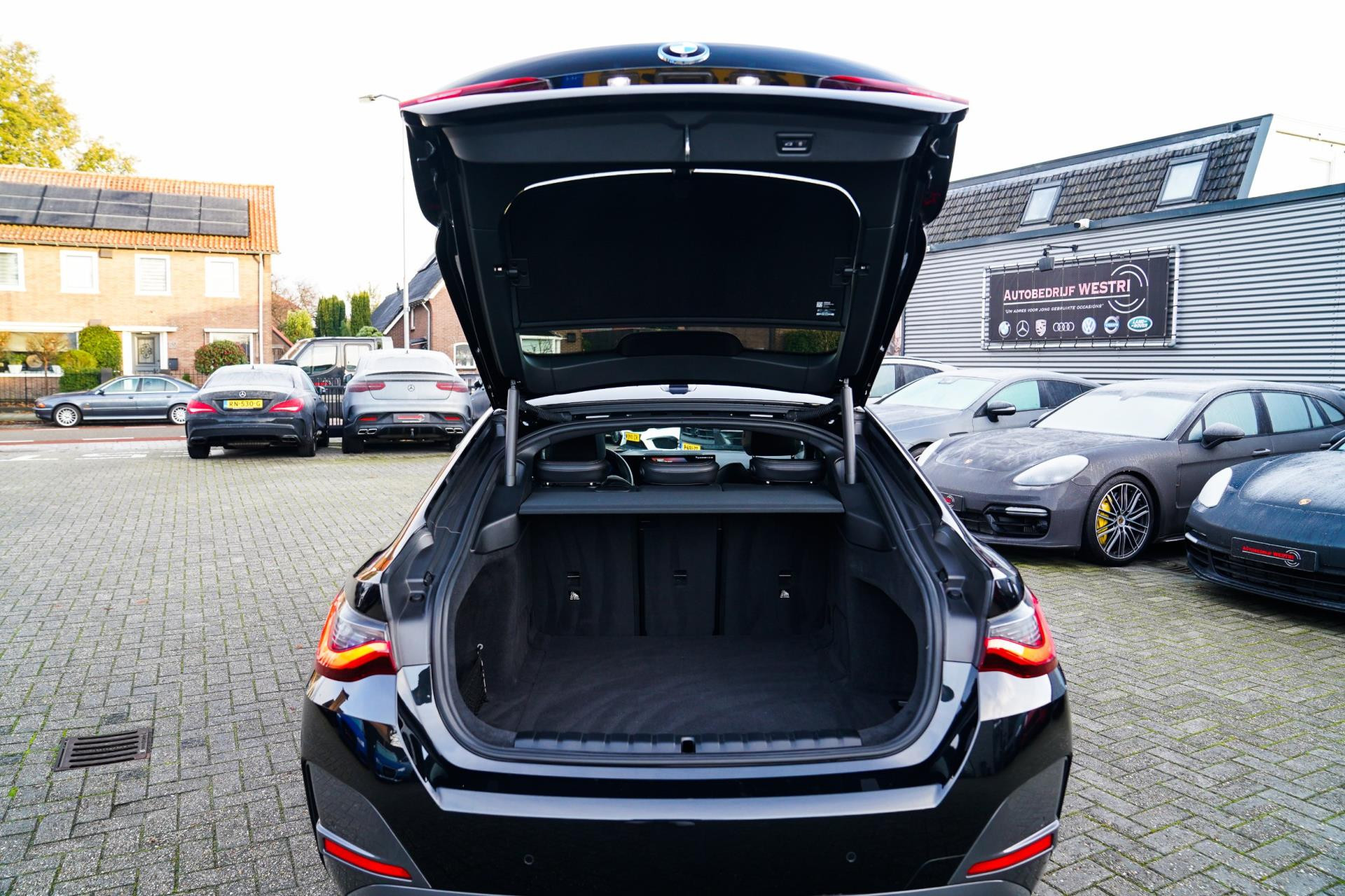 Hoofdafbeelding BMW i4