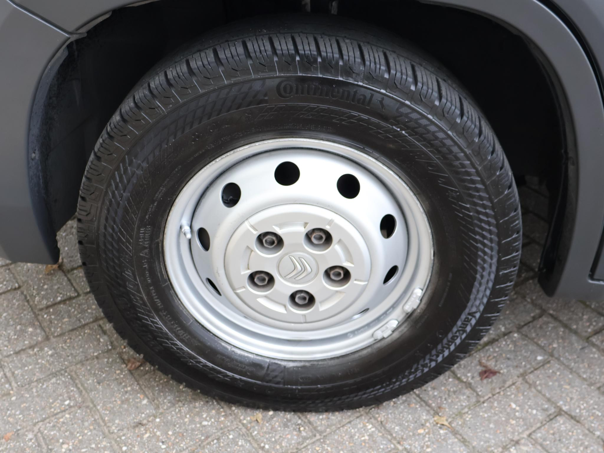 Hoofdafbeelding Pössl Summit 640