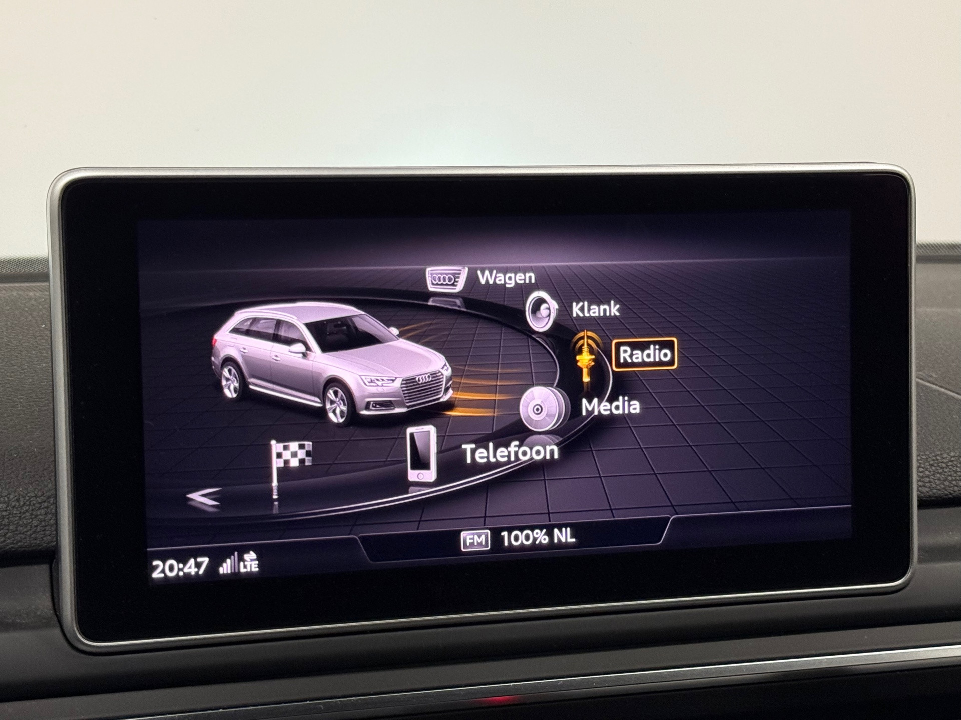 Hoofdafbeelding Audi A4