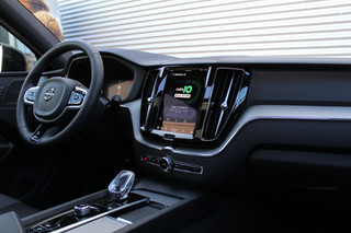 Volvo XC60 Volvo XC60 2.0 T6 Plug-in hybrid AWD Plus Black Edition | Panoramadak | H&K | 360 camera | Winterpack - afbeelding nr 6