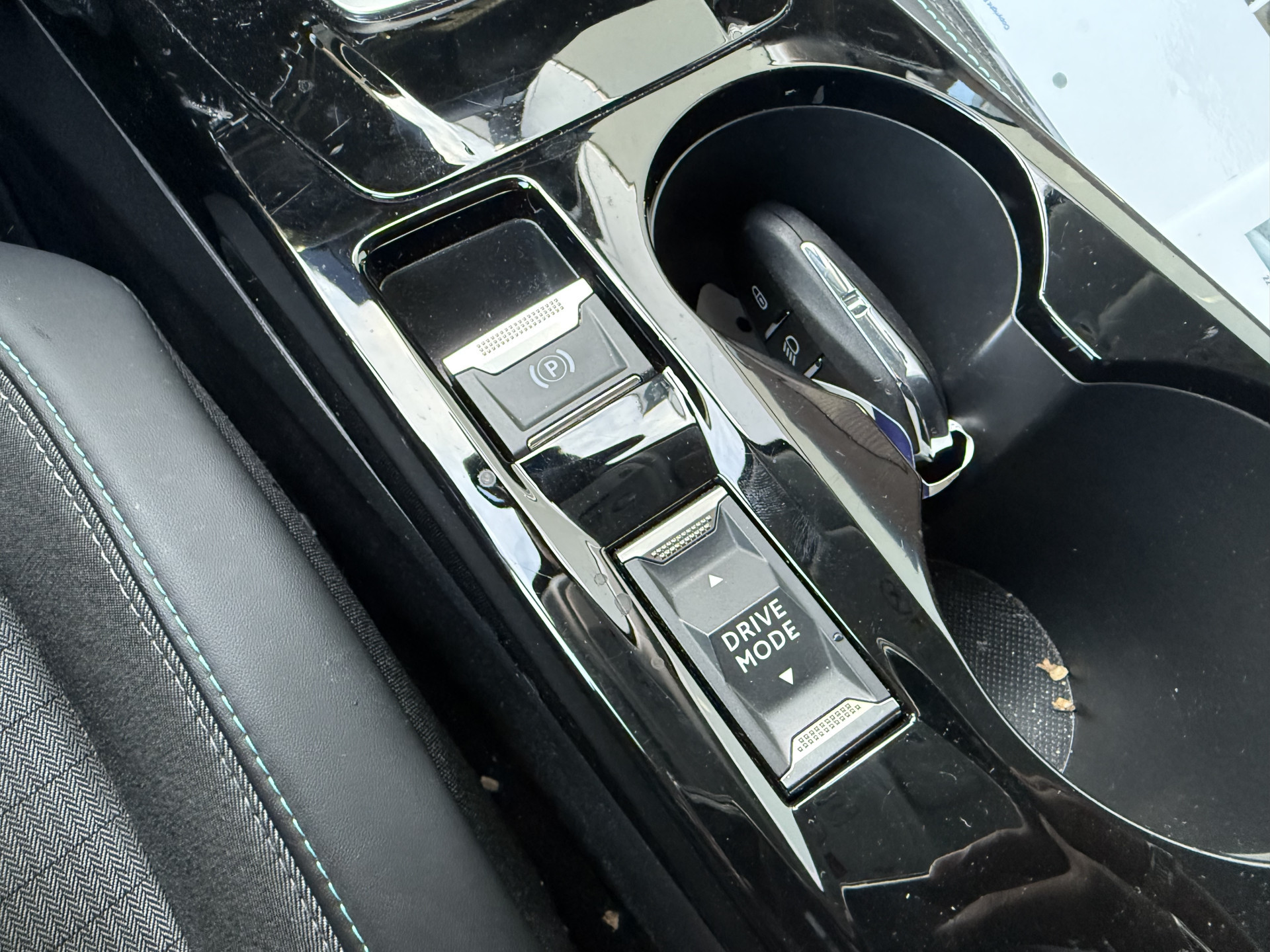 Hoofdafbeelding Peugeot e-208