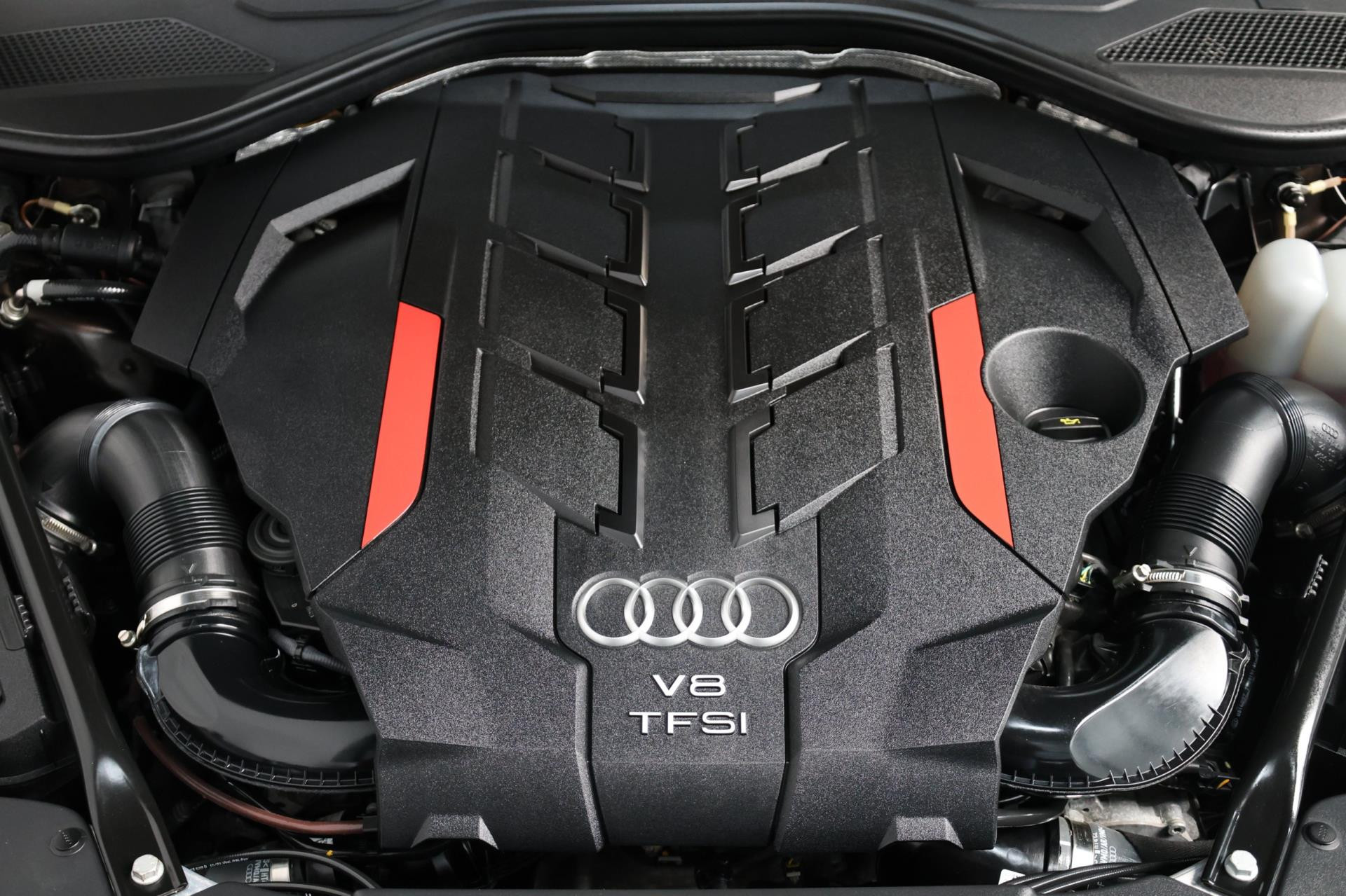 Hoofdafbeelding Audi S8