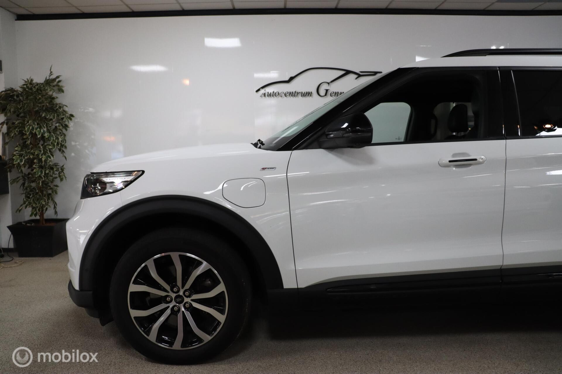 Hoofdafbeelding Ford Explorer