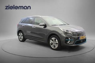 Kia e-Niro Edition 64 kWh - Carplay, Trekhaak, Stoelverw. SOH 100%