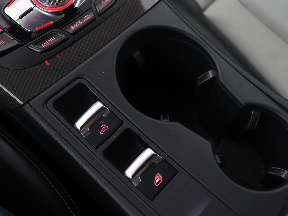 Hoofdafbeelding Audi S5