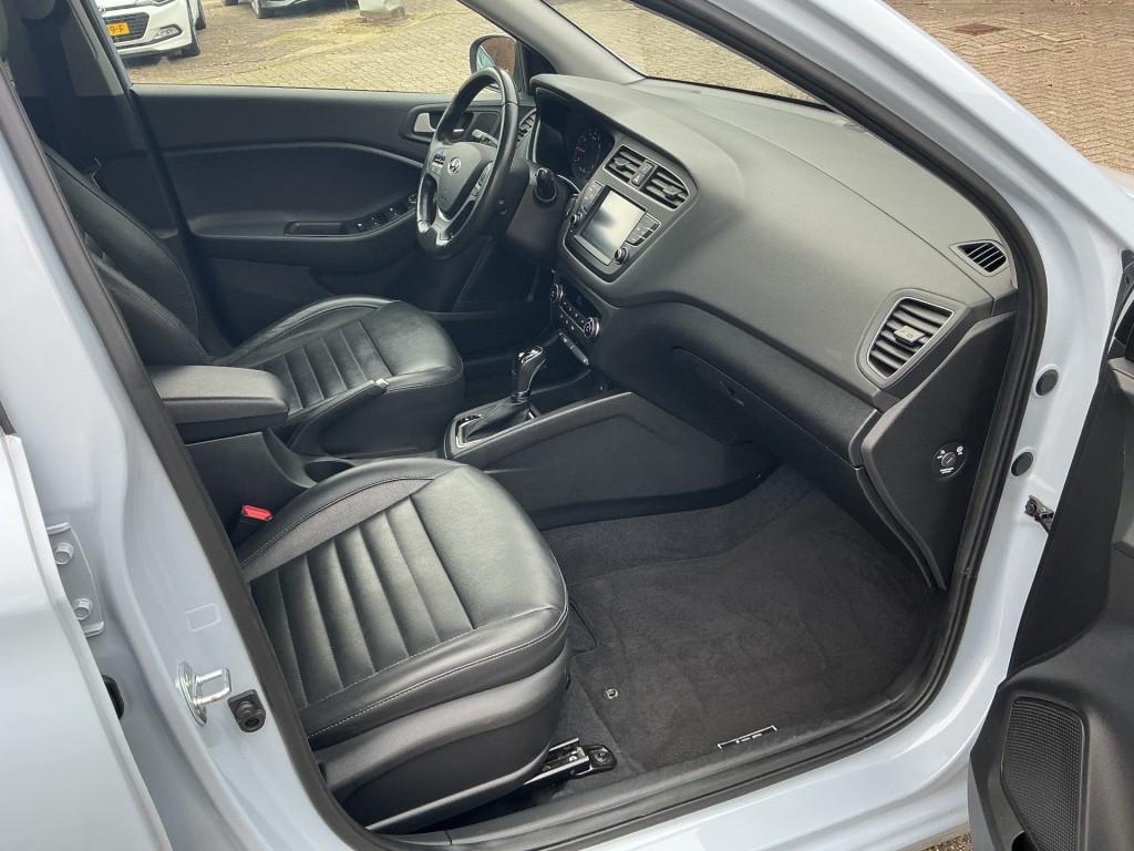 Hoofdafbeelding Hyundai i20