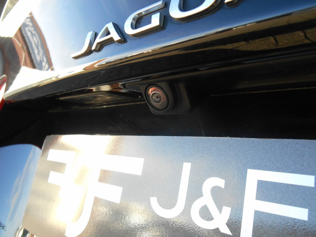 Hoofdafbeelding Jaguar XE