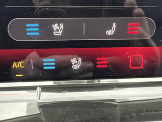 Volkswagen Passat Volkswagen Passat Variant 1.5 eTSI 150 pk Elegance Business Navigatie Panoramadak Trekhaak IQ Light Leder Elek Stoelen + Verwarming + Koeling + Massage 360 Camera Extra Getint Glas Vol Opties BTW Auto MHEV - afbeelding nr 31