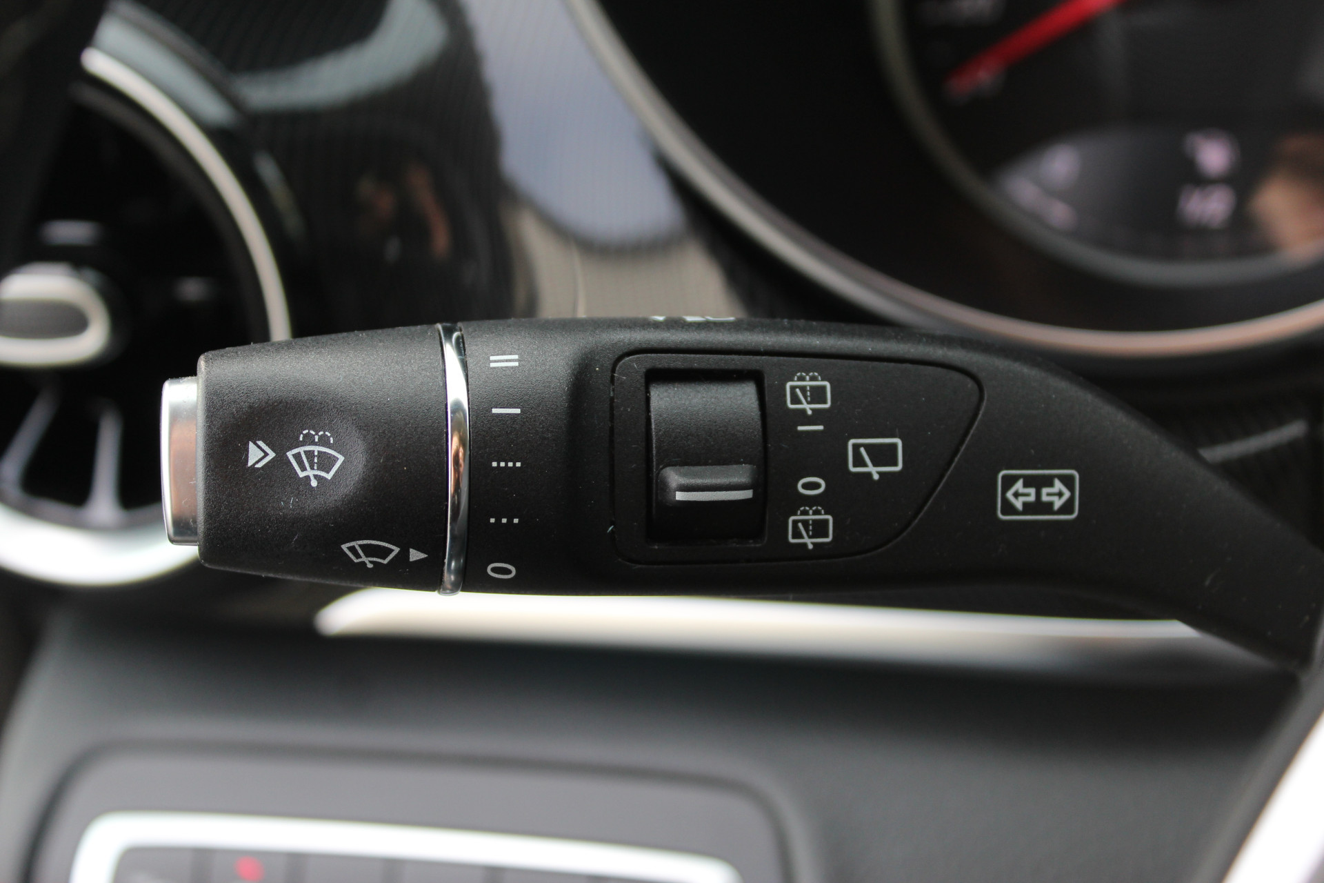 Hoofdafbeelding Mercedes-Benz Marco Polo