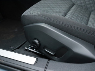 Volvo V60 Volvo V60 2.0 B3 Core | Adaptive Cruise | Navi | El. Achterklep - afbeelding nr 25