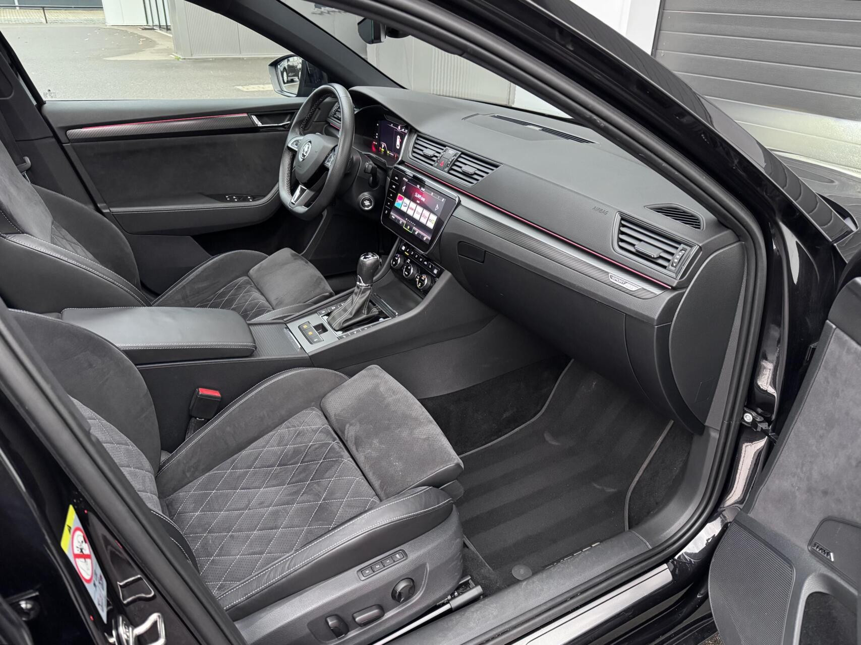 Hoofdafbeelding Škoda Superb